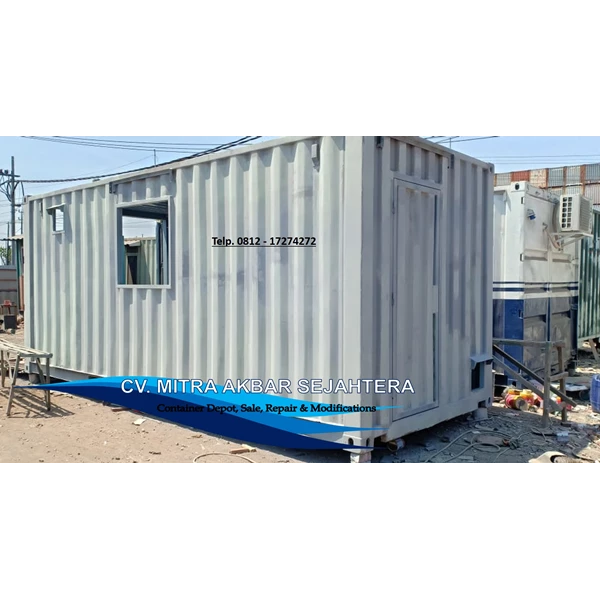 Container Warehouse 20
